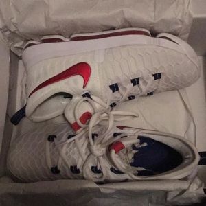 Nike zoom KD9 size 6.5Y
